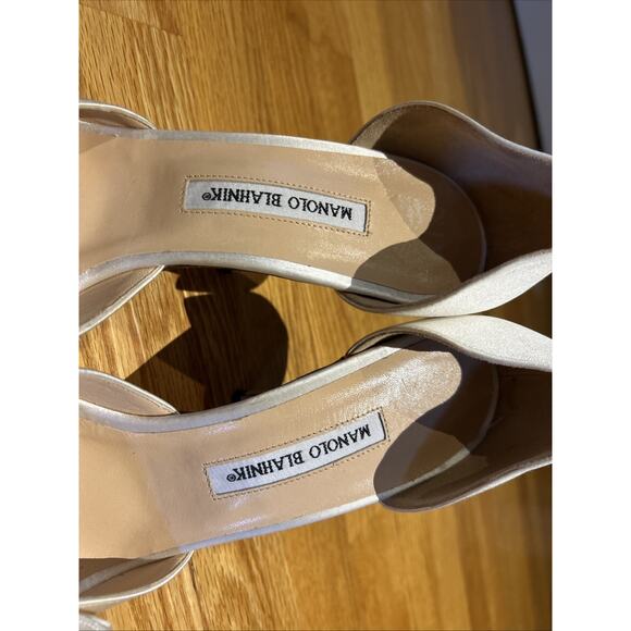 Manolo Blahnik cream satin D'orsay stiletto's 41 1/2 bow peep tow Italy New - Picture 14 of 16
